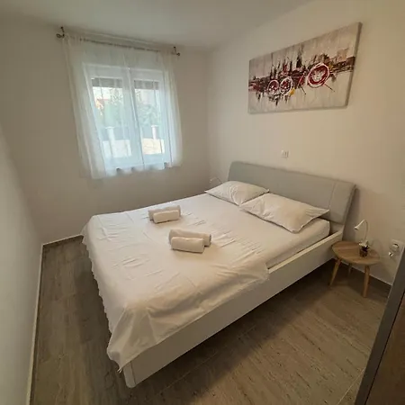 Queen Apartamento