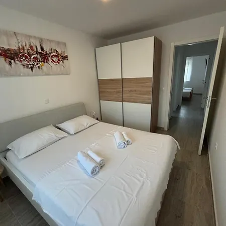 Queen Apartamento Nin